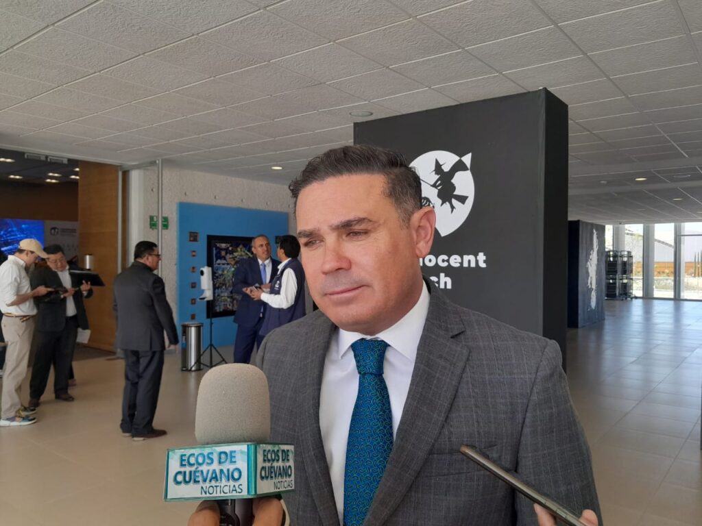 ALEJANDRO NAVARRO