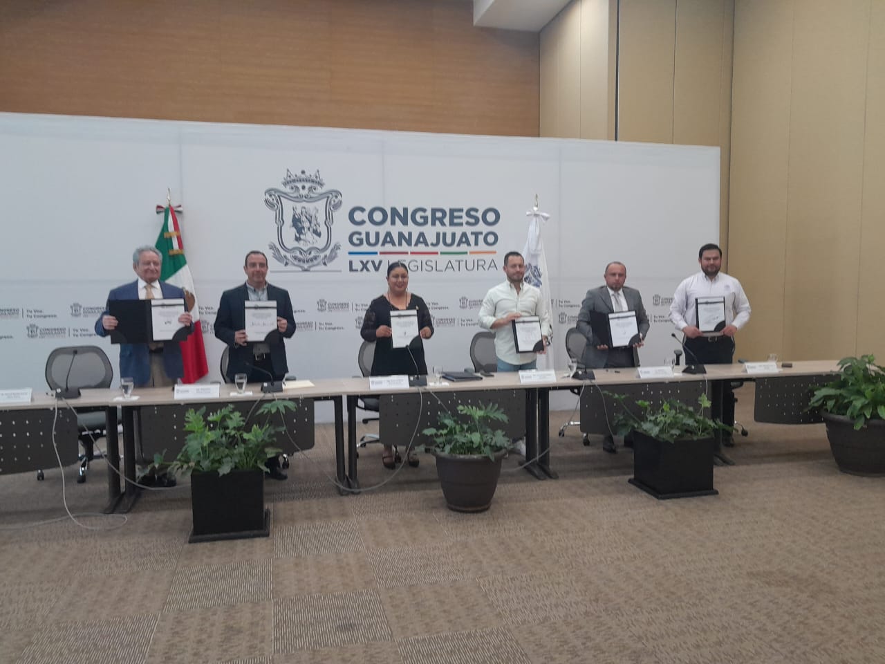 CONGRESO-3