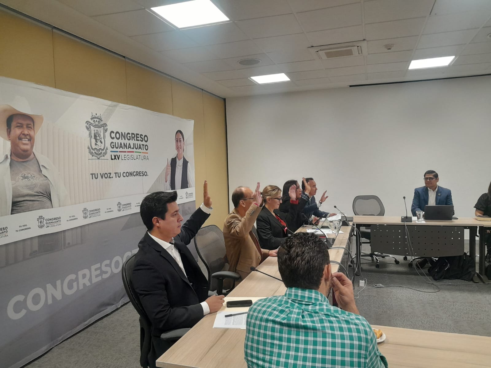 Imagen-de-WhatsApp-2023-11-08-a-las-17.41.22_f42da11f