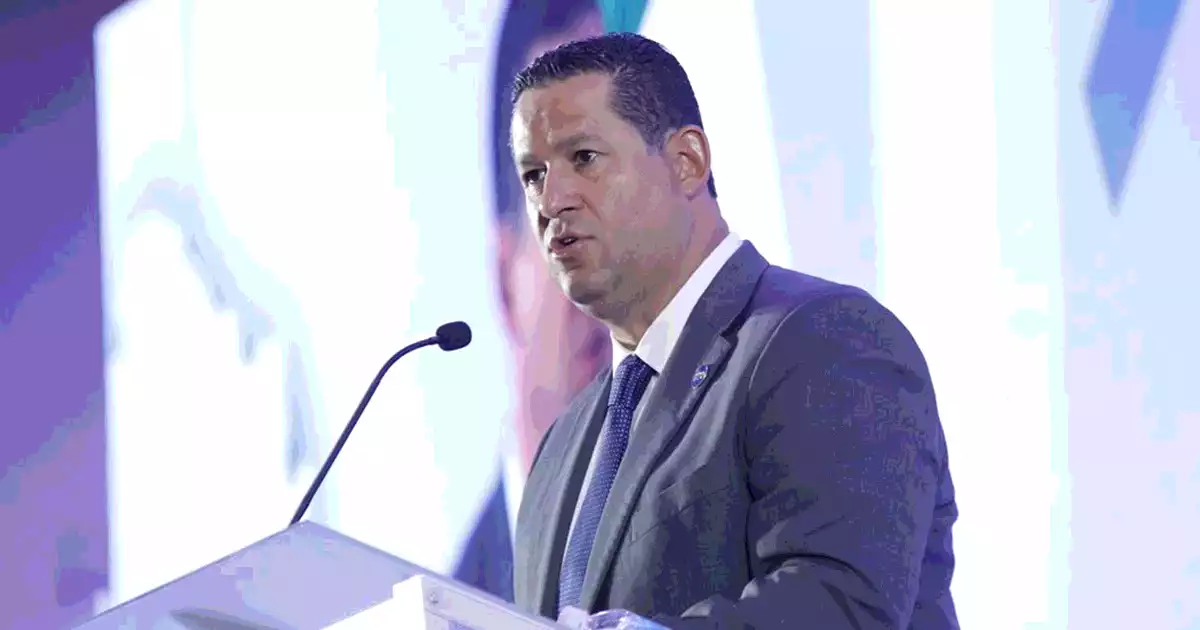 GOBERNADOR INICIATIVA