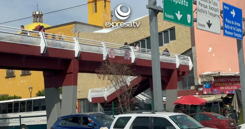 ‘Re-inauguran’ puente peatonal del Bulevar Adolfo López Mateos